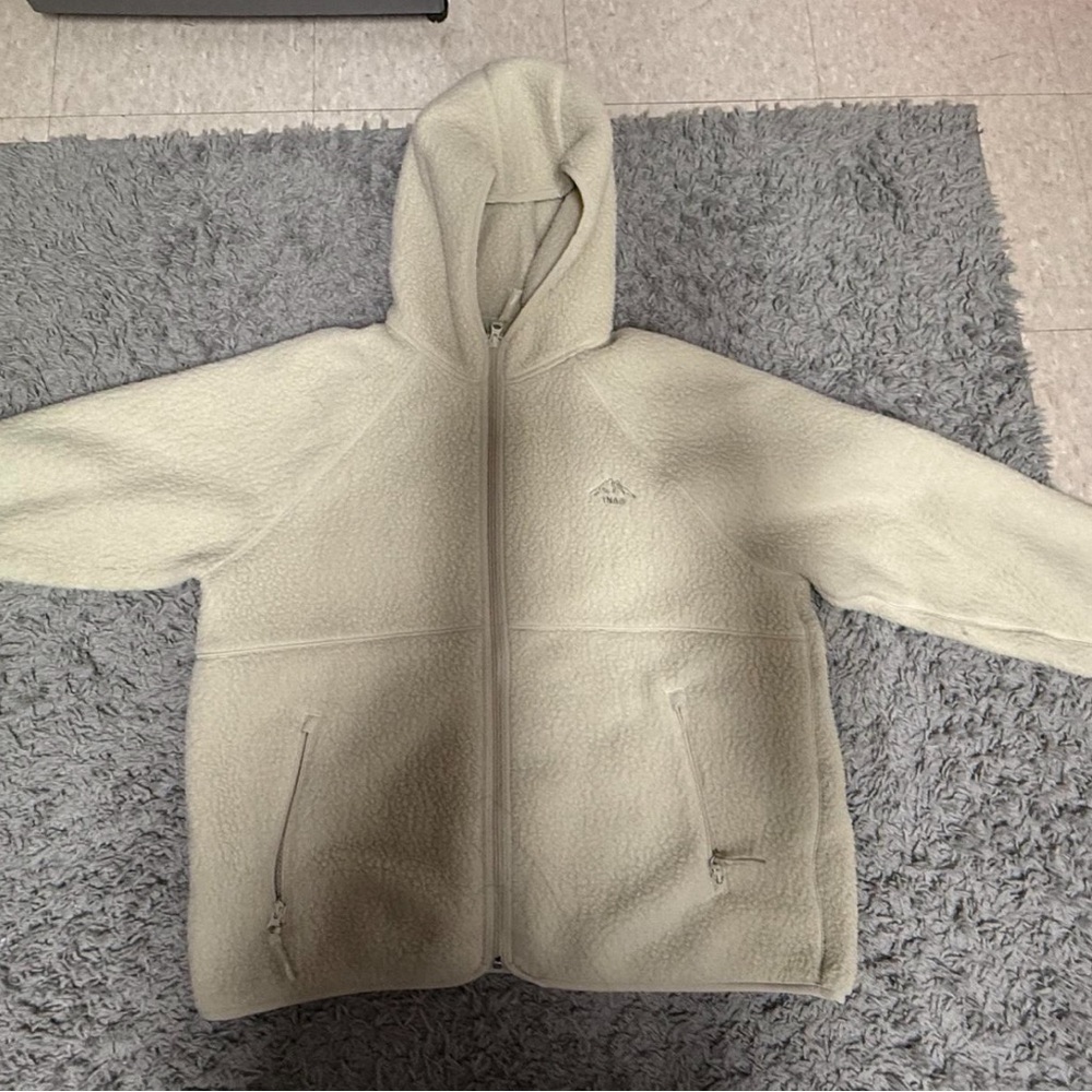 TNA polar bigfoot fleece